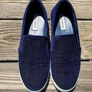 STEVE MADDEN Craafty Velvet Slip-On Sneaker